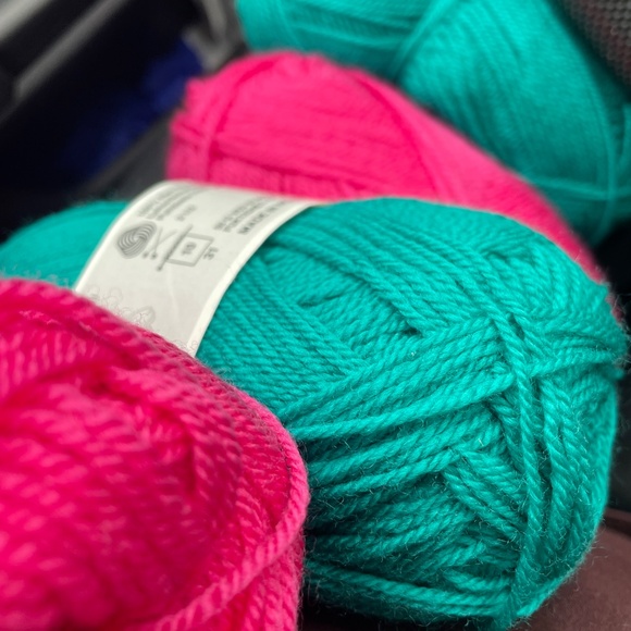 Yarn - Picture 5 of 11